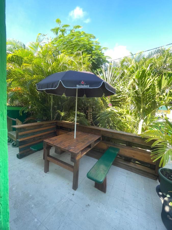 Les Hamacs Aux Saintes Bis Hotel Terre-De-Haut Exterior foto